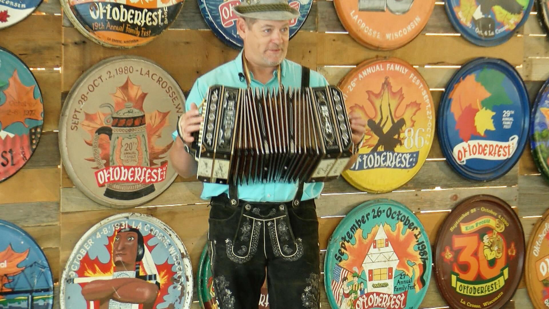 Brian Brueggen Performs Polka